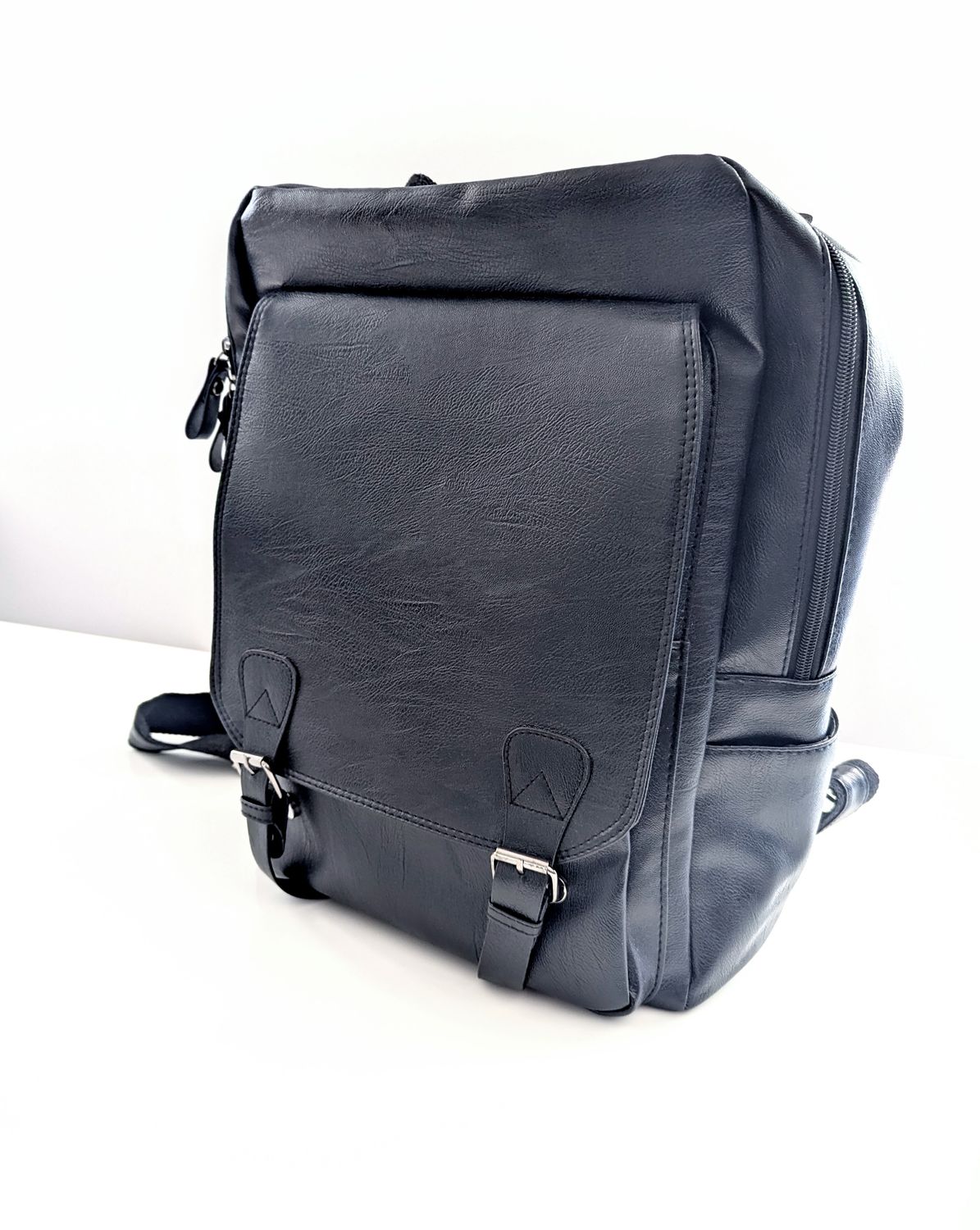 Medium faux leather backpack
