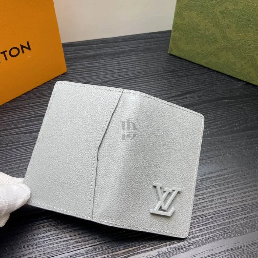 Louis Vuitton Leather Cardholder Wallet