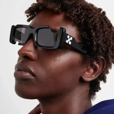 Off-White Black Meteor Cut-Out Cady Sunglasses