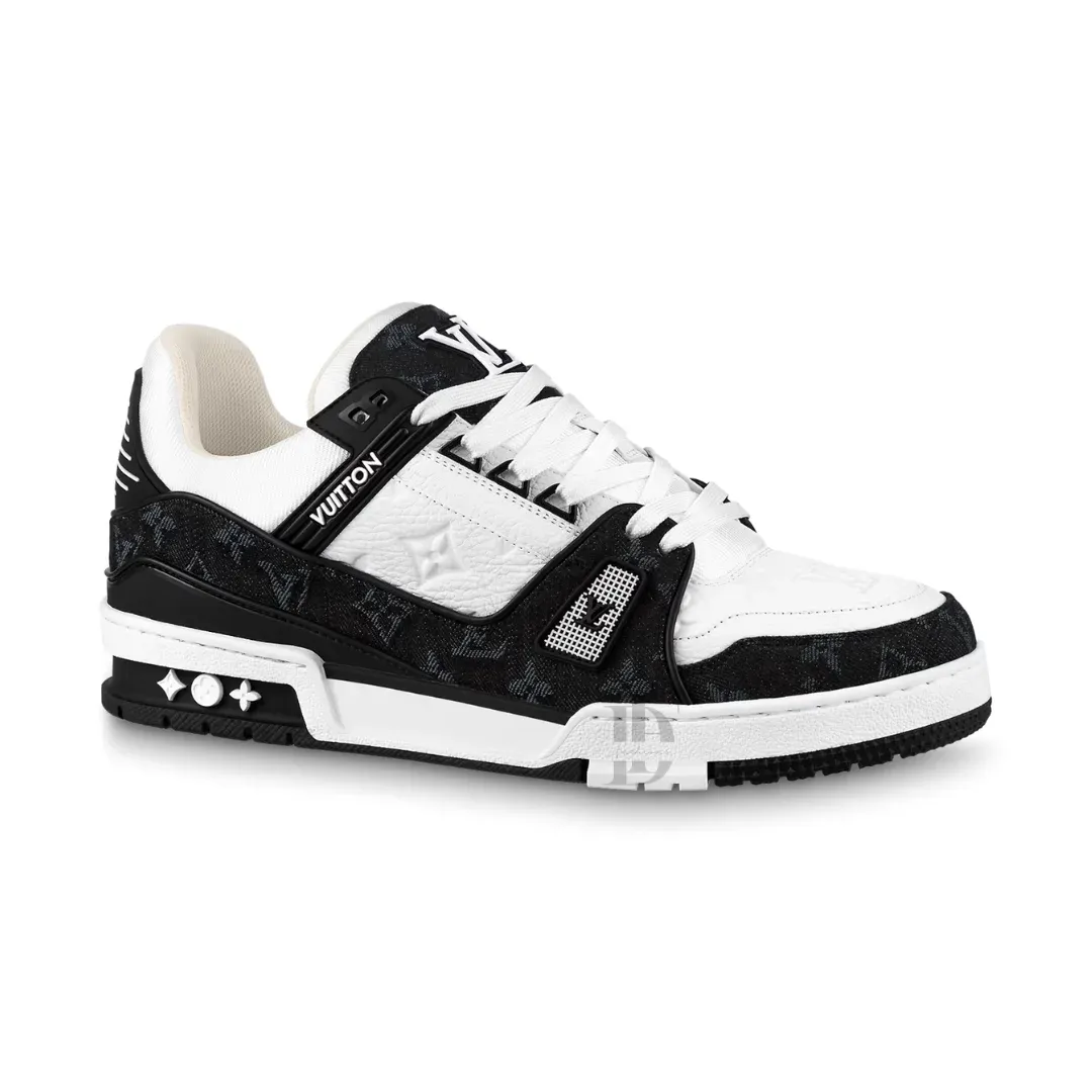 Louis Vuitton Trainer Sneaker – Black &amp; White Monogram
