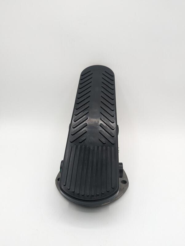 PEDAL-FOOT, BRAKE E6