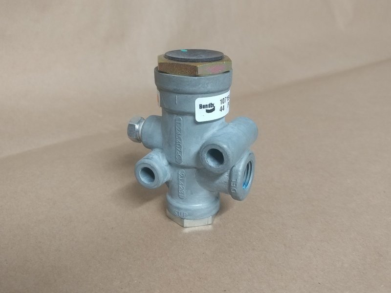 Pressure Regulator Valve - 44 PSI Pressure Regulator Valve - 44 PSI