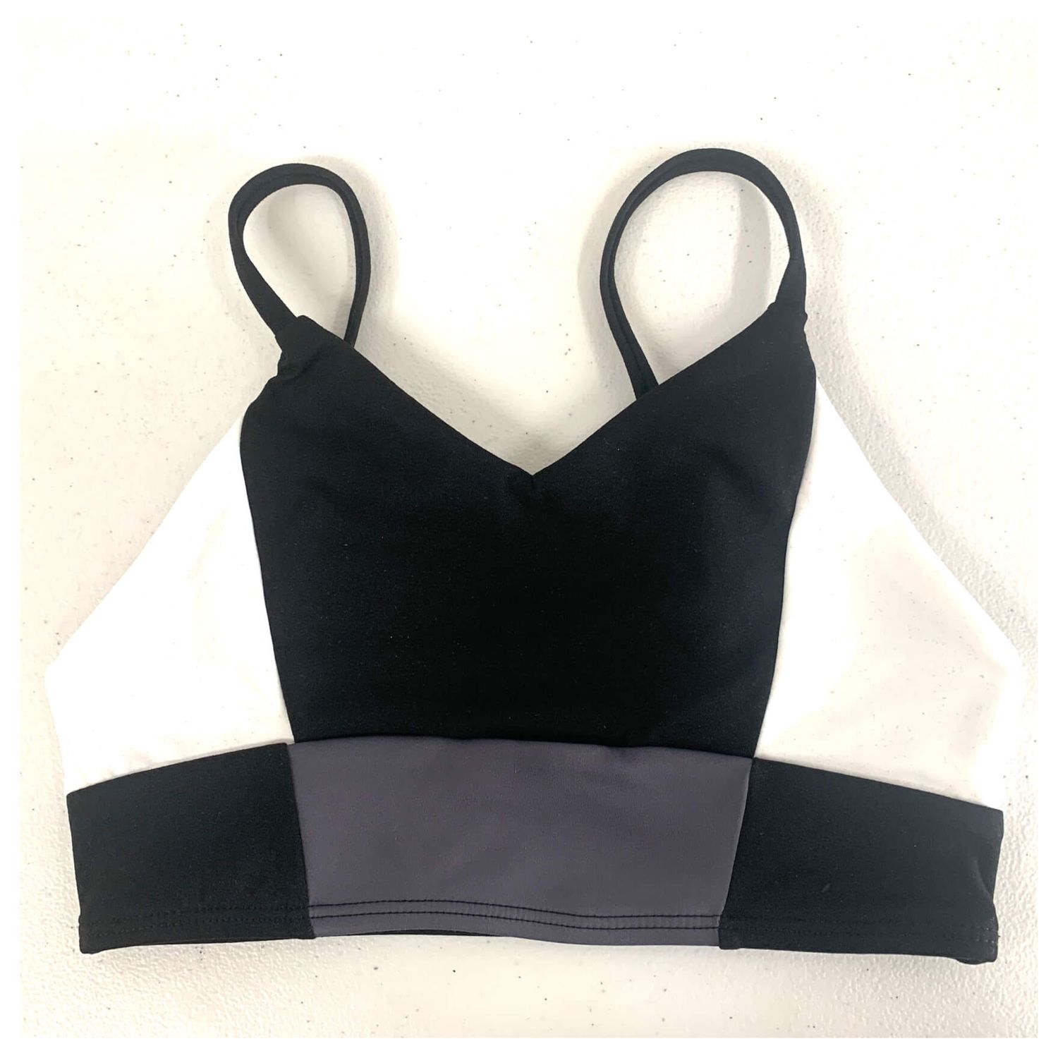 Honeycut Neo Top BLK/GRY/WHT AXXS