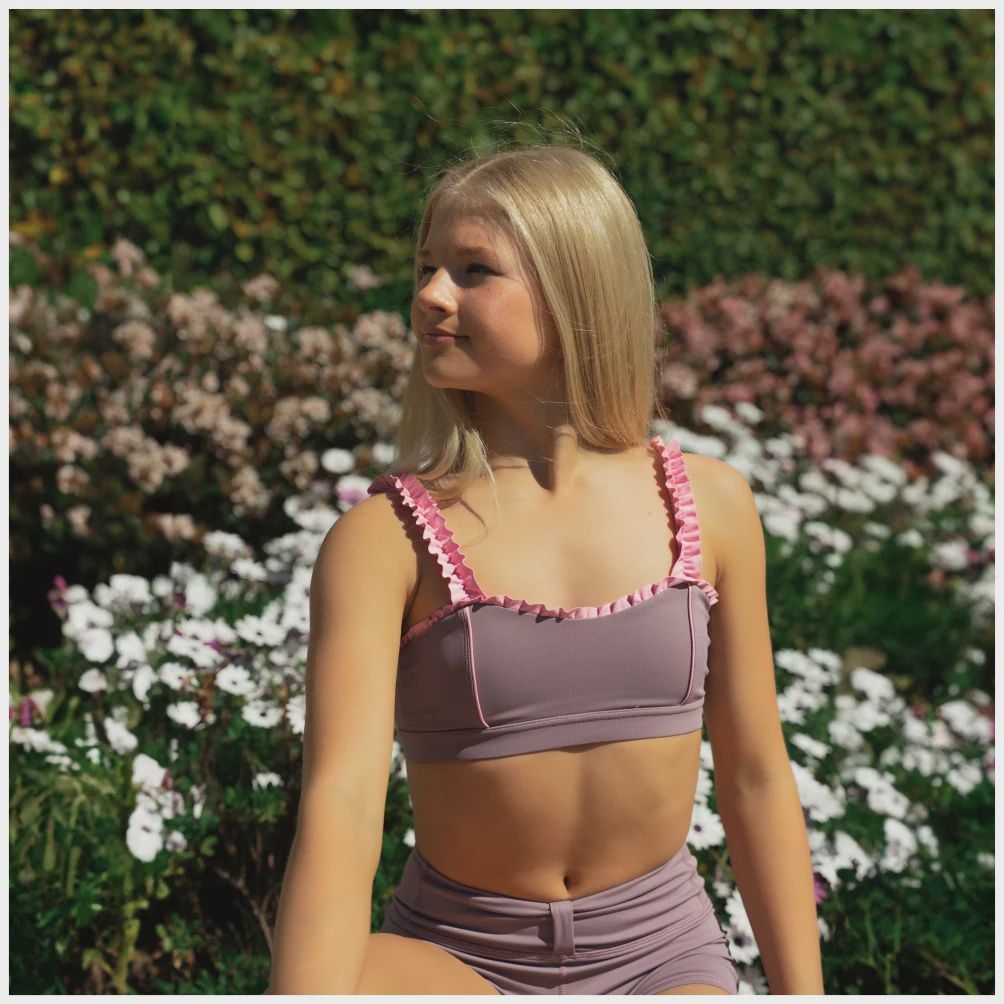 Honeycut Lily Top T411 Wisteria AM