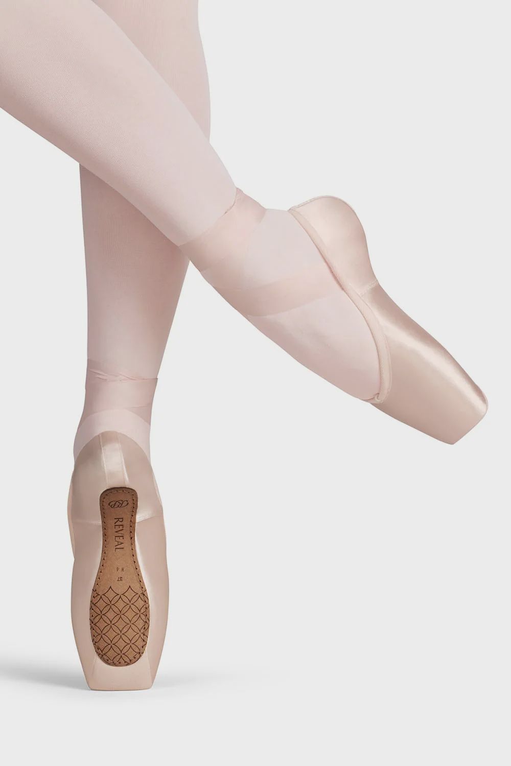 RP Reveal Pointe Shoe ILRS 39 W5 V2FS