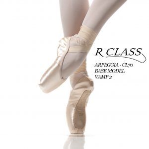 R Class CL70 Arpeggia Pointe Shoe 240 W3 S