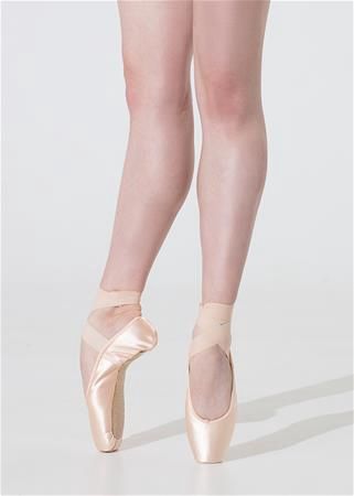 Nikolay "SuperTriumph" Pointe Shoe