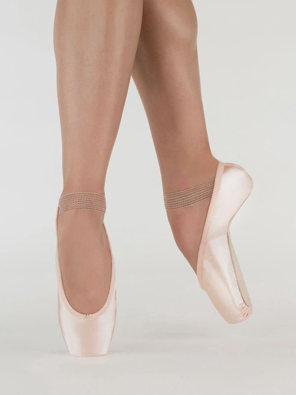 Suffolk Sterling Pointe Shoe - Standard