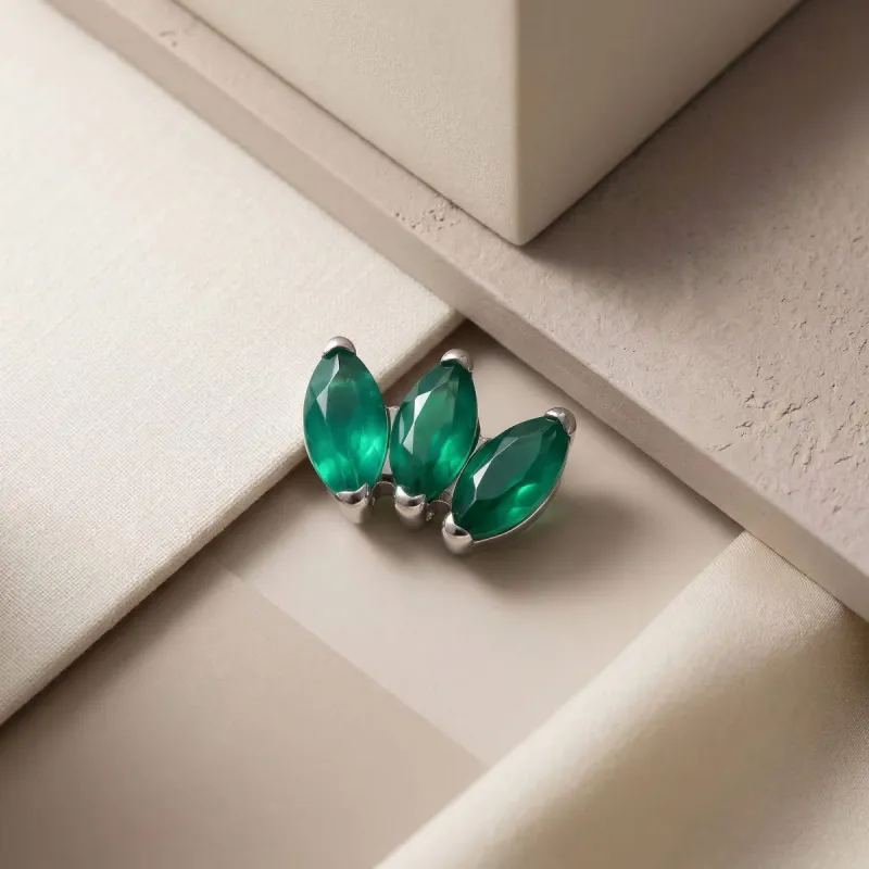 Tremun Titanium Threaded End Marquise 3 - Green Onyx  Synthetic