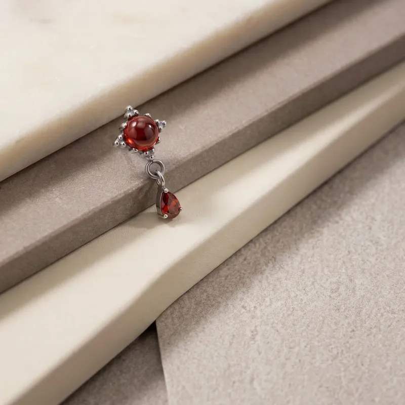 Tremun Titanium Threaded End Emily - Garnet Cabochon & Facetted Teardrop