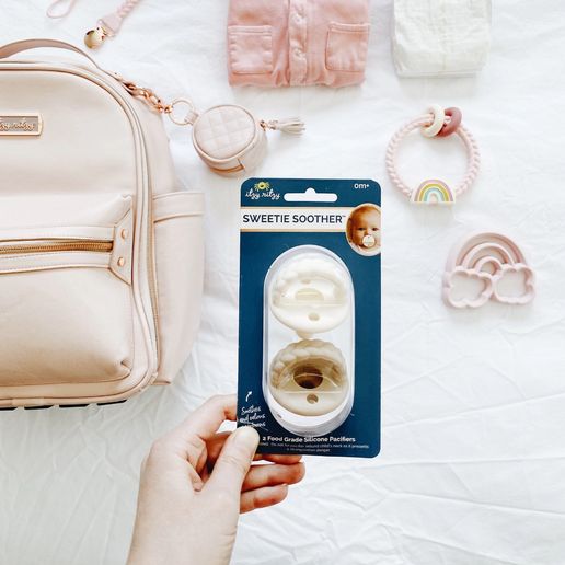 Itzy Pacifier Sets Buttercream