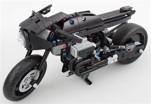 Lego Technic - The Batcycle 42155
