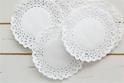 White Paper Doilies - 20 Pack - 5 1/2"