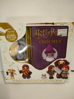 Harry Potter Crochet (Crochet Kits) by Lucy Collin