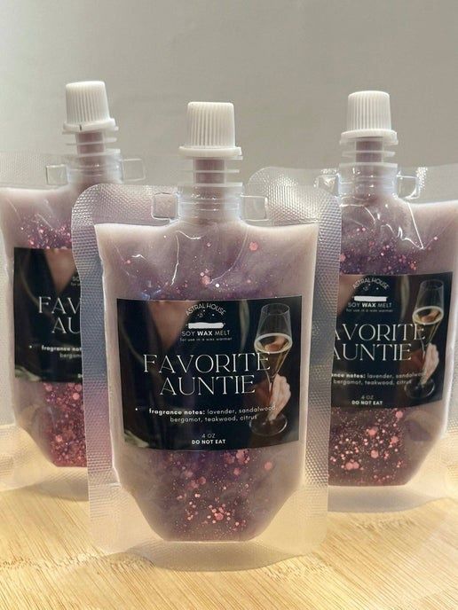 'Favorite Auntie' Squeeze Wax™ Squeezable Soy Wax Melt