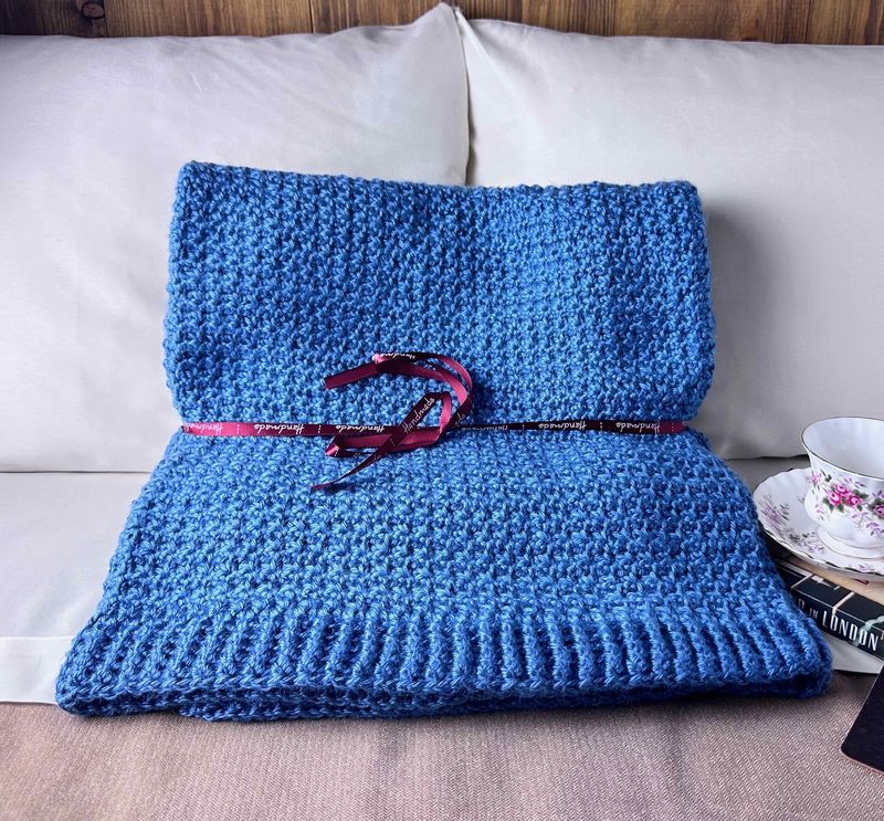 Country Blue Throw - Weighted