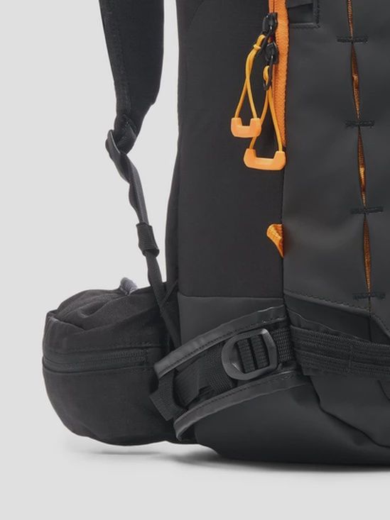 Stash Pack 25L Black
