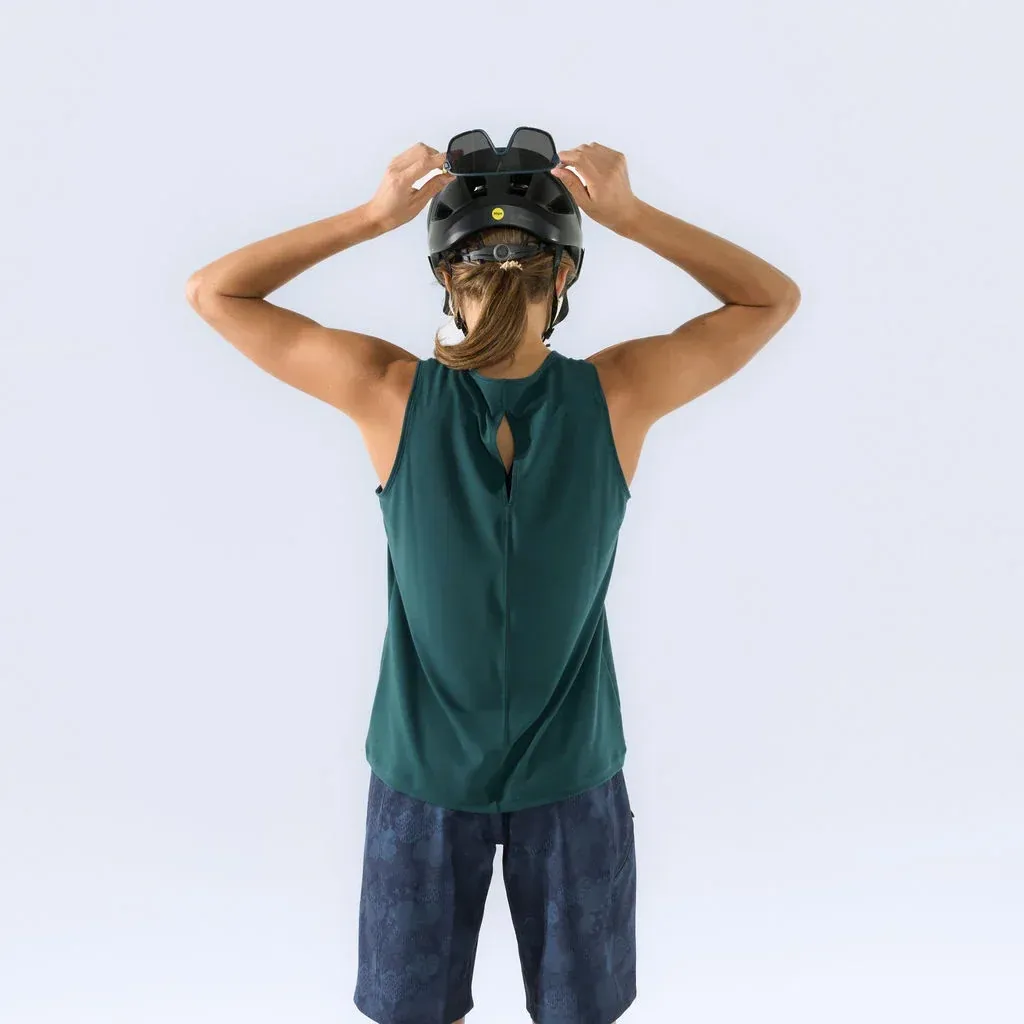 Wild Rye Women's Lola Muscle Tank / Spruce / 4, alternate view 3