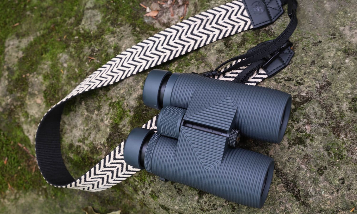 Nocs Pro Issue 10x42mm Binoculars