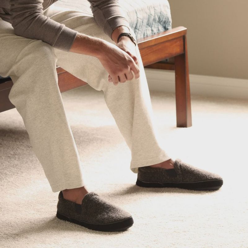 Acorn Men's Fave Gore Moccasin Slipper
