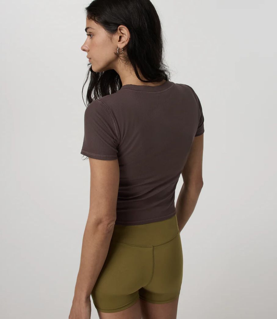 Vuori Women's Pose Fitted Tee