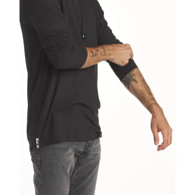 PAKA Men's Aire Long Sleeve in Sbaselayerblack1, alternate view 1