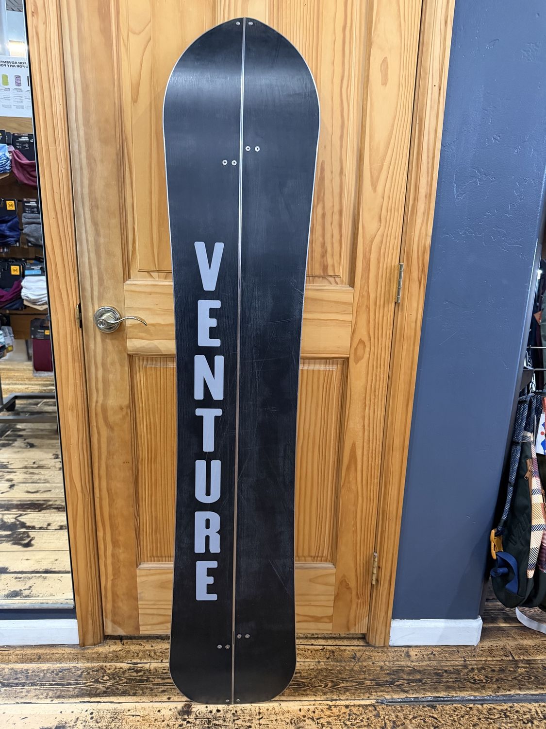 2025 Venture Storm 162 with Spark R&amp;D Flat Pucks and Pomoca Splitboard Explore Climbing Skins — Demo