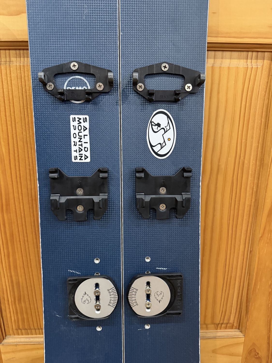 2025 Venture Storm 162 with Spark R&amp;D Flat Pucks and Pomoca Splitboard Explore Climbing Skins — Demo