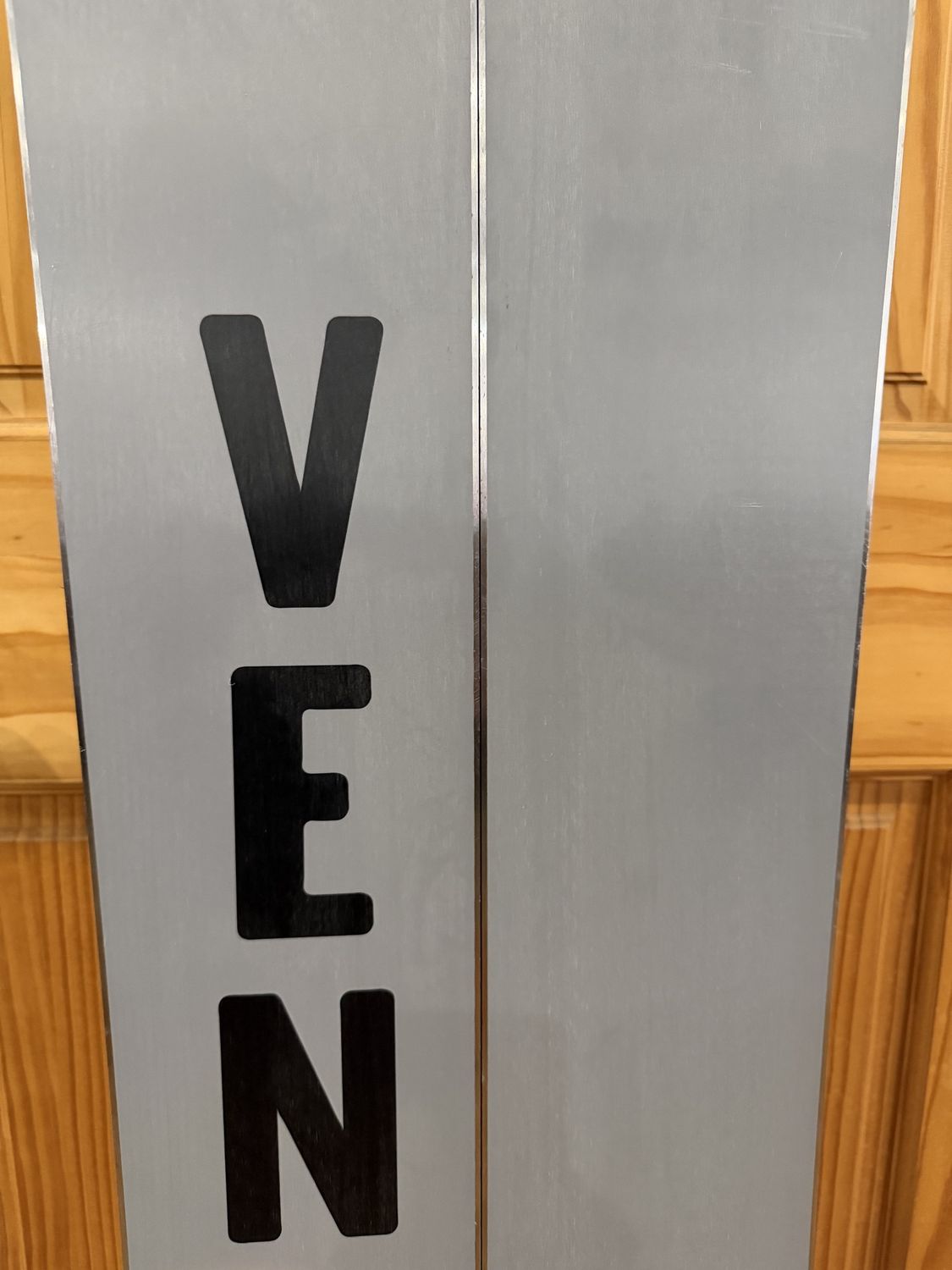 2025 Venture Euphoria 156 with Spark R&amp;D Flat Pucks and Pomoca Splitboard Explore Climbing Skins — Demo