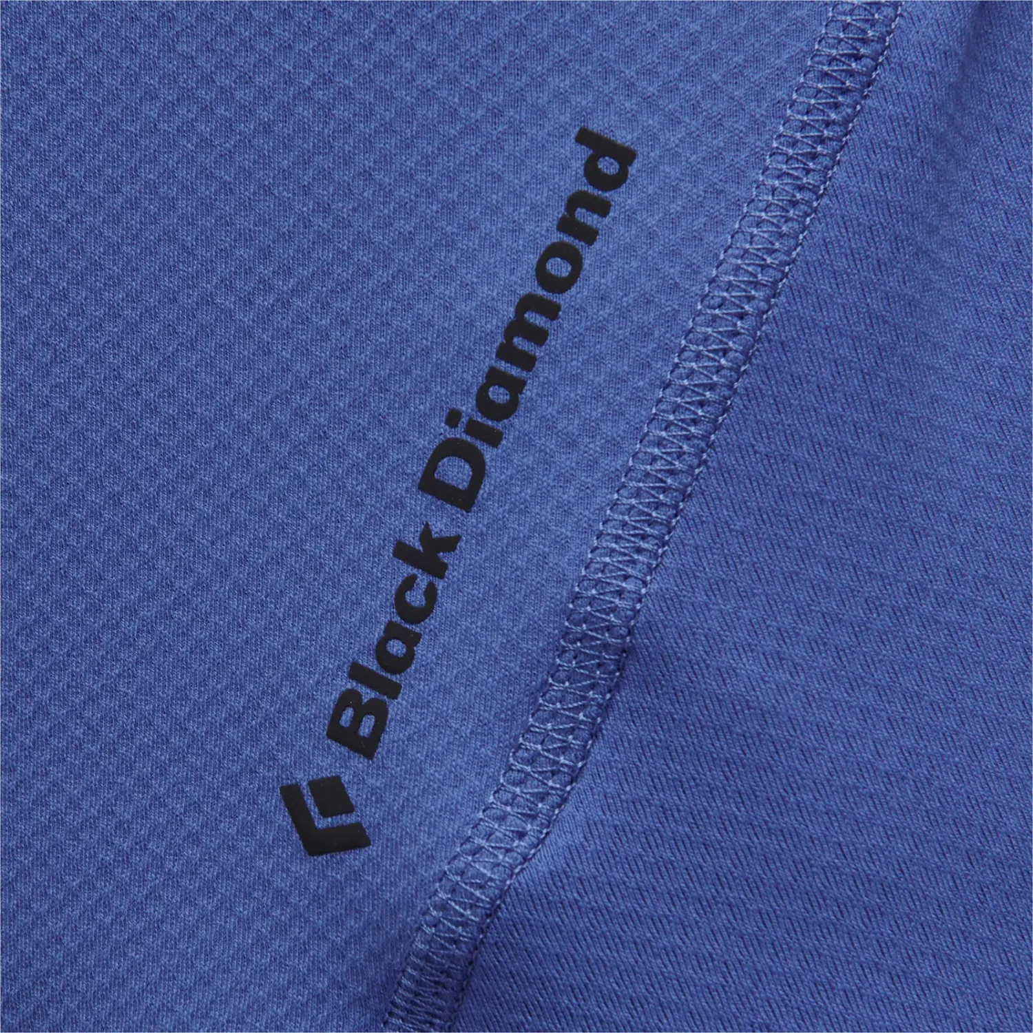 Black Diamond Women's Alpenglow Sun Hoody in Eab6984d 9441 4ec1 A5aa 16d8c58478ca, alternate view 3
