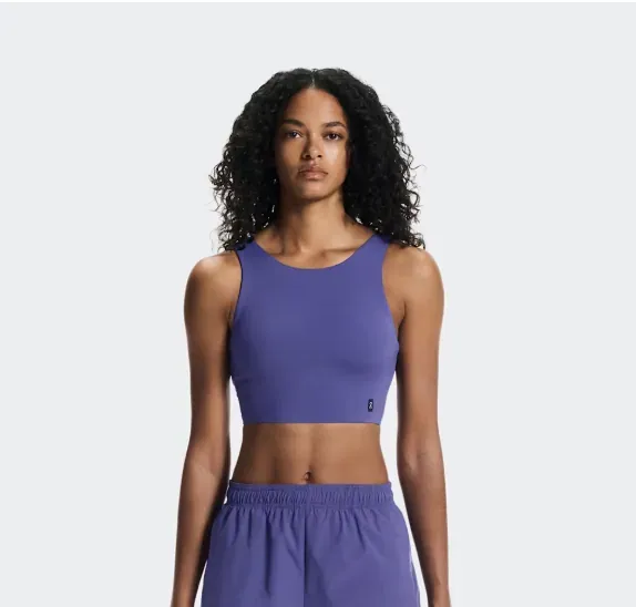 On Women's Core 2-in-1 Crop, front view