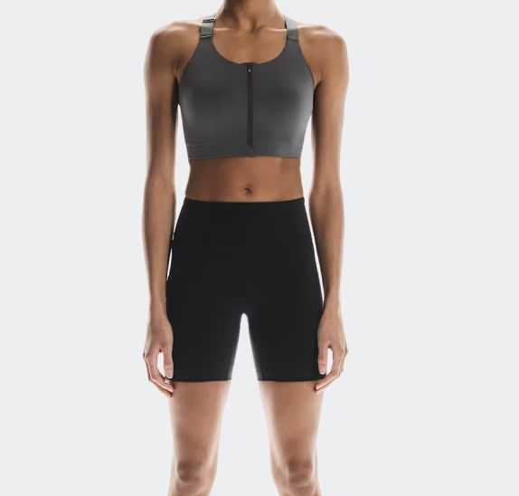 On Women's Performance Tights Shorts, Color: Black, Size: L