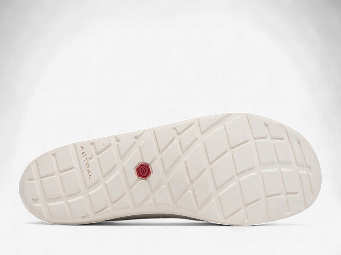 Astral Loyak Women's