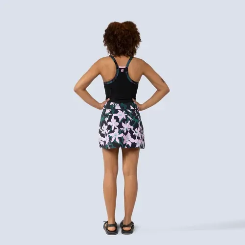Wild Rye Lucille Crop Tank in Ef86d264 F63f 4ca0 Bb08 7816e1ce6c57, alternate view 2
