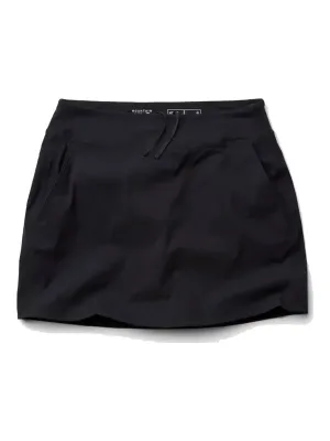 Mountain Hardwear Women's Dynama Skort in Black, main view