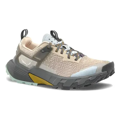 Salewa Women's Pedroc 2 in Oatmeal / Onyx, alternate view 1