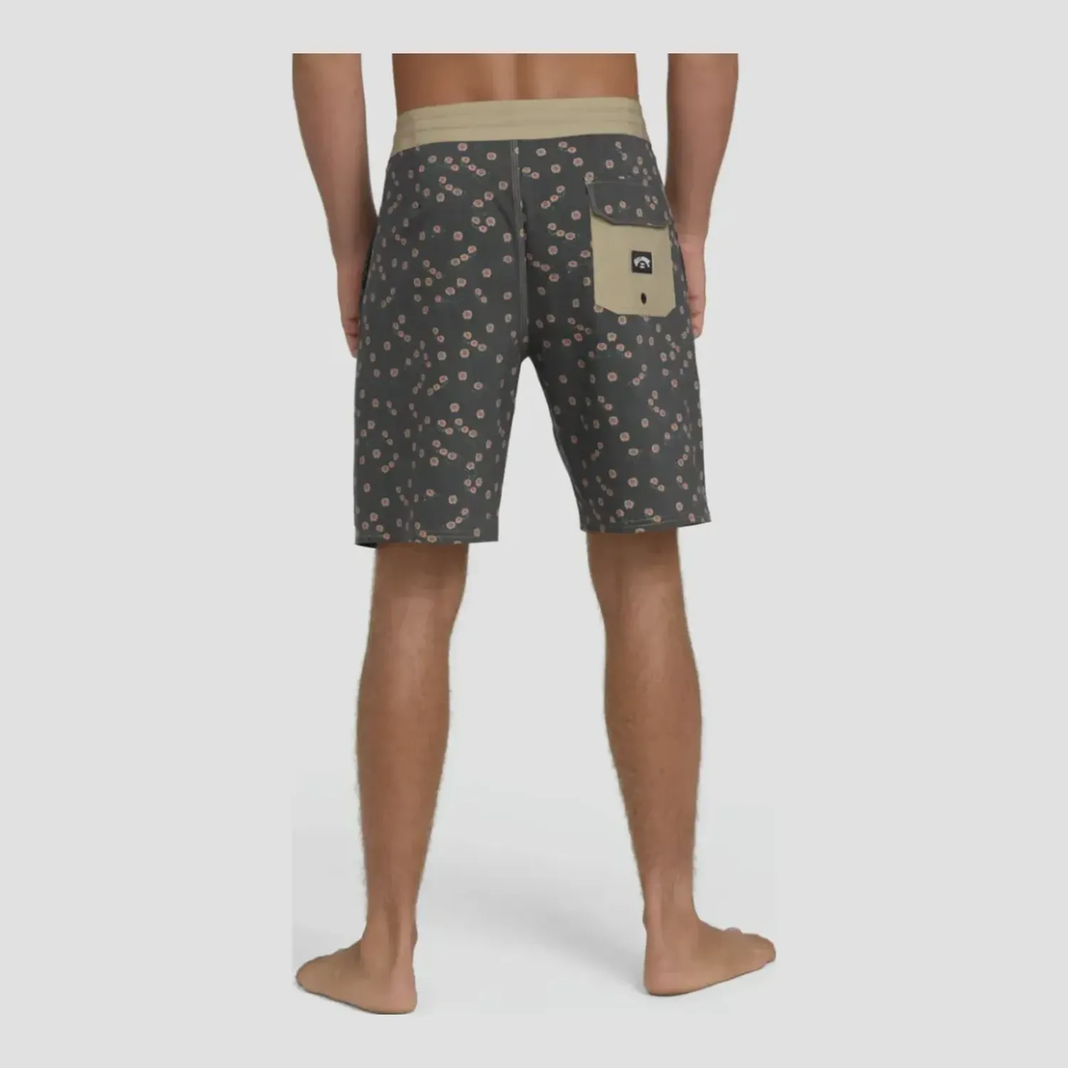 Billabong Men's Sunday Lo Tide 19" Short, alternate view 1