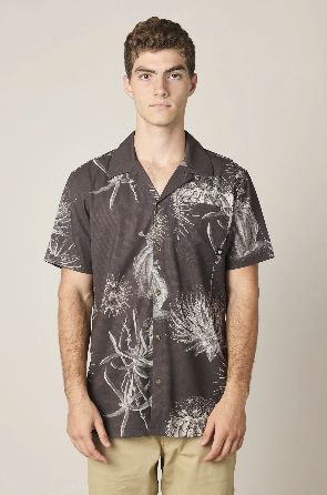 686 Men's Nomad Perforated Button Down Shirt, Color: Black Desert Flora, Size: Medium