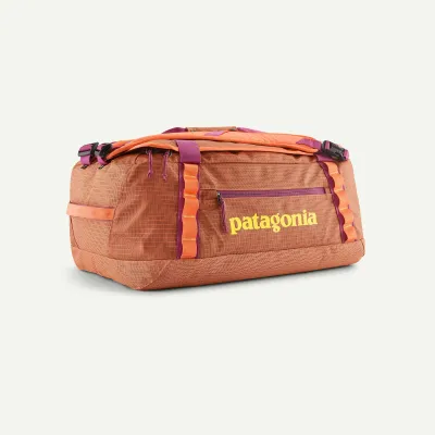 Patagonia Black Hole Duffel 40L in Pchs, alternate view 1