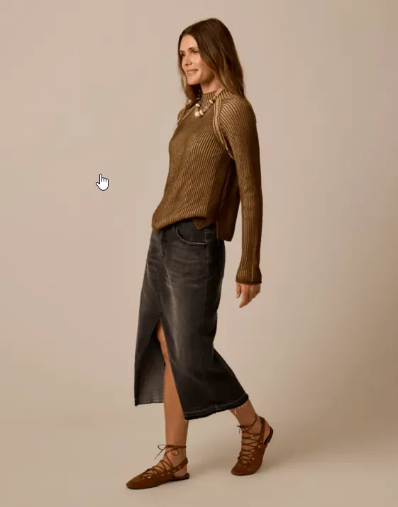 Carve Designs Women's Ivy Reversible Sweater, alternate view 4