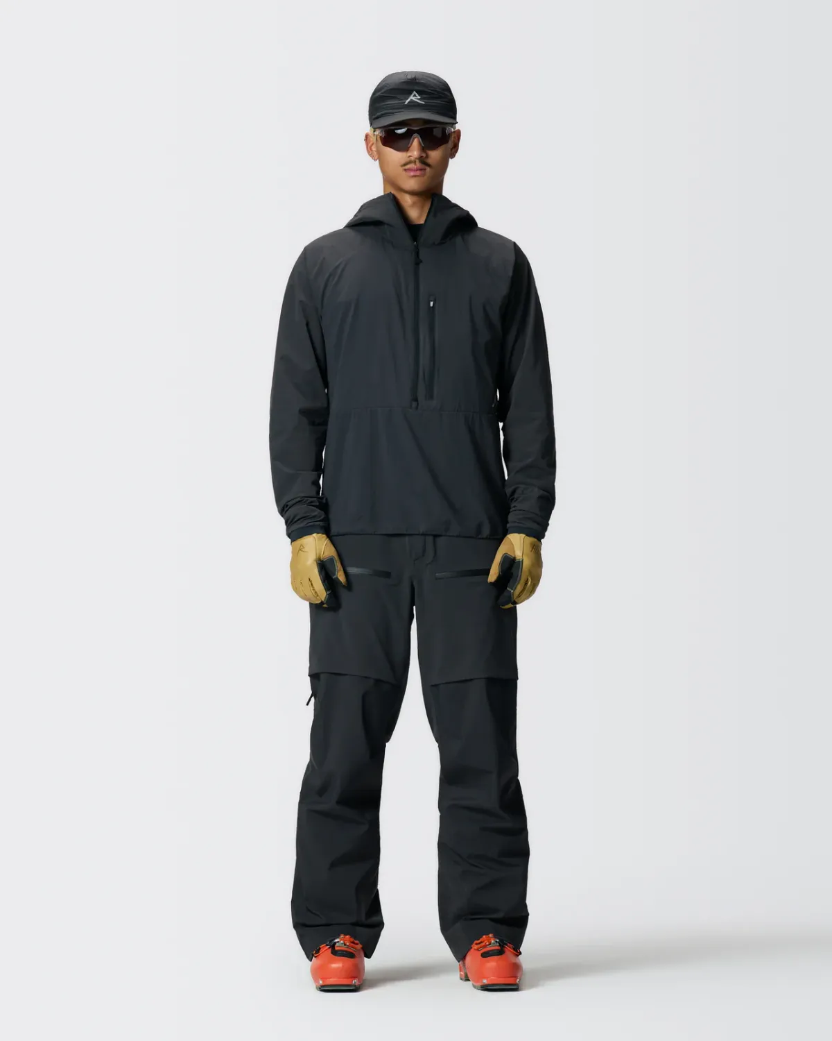 Raide Men's LF Hybrid Anorak in Black, on model front view
