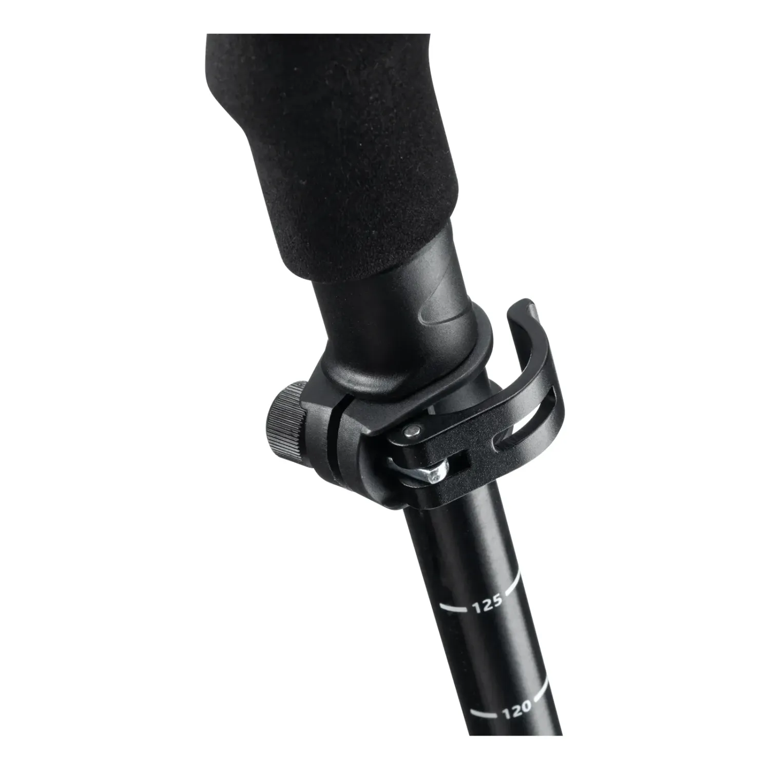 Folkrm Tahoma Splitboard Poles in Onyx Black, adjustment clasp detail