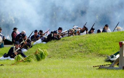 CIVIL WAR REENACTORS