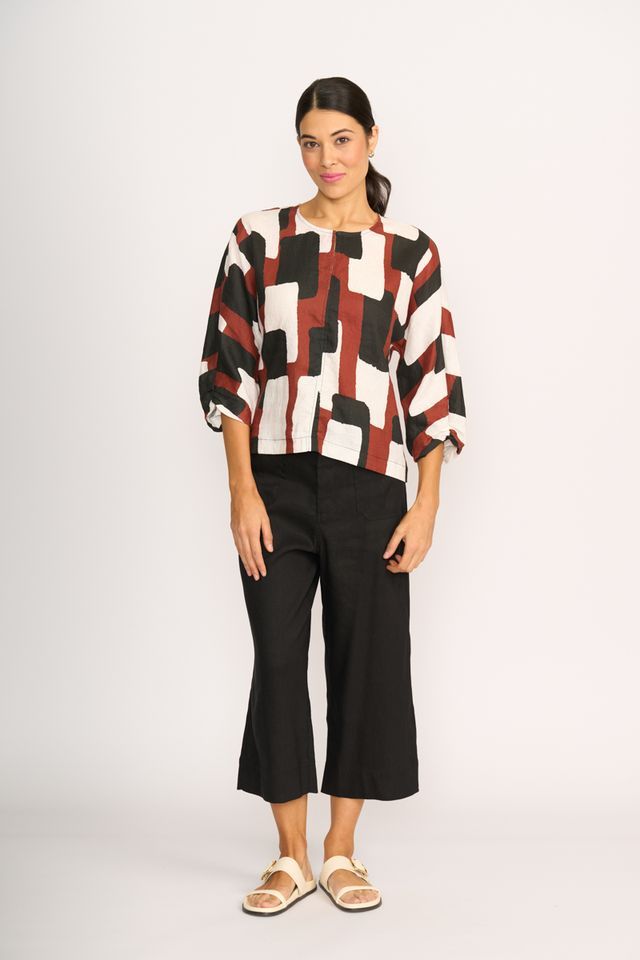 TP14656 Plot Twist Top