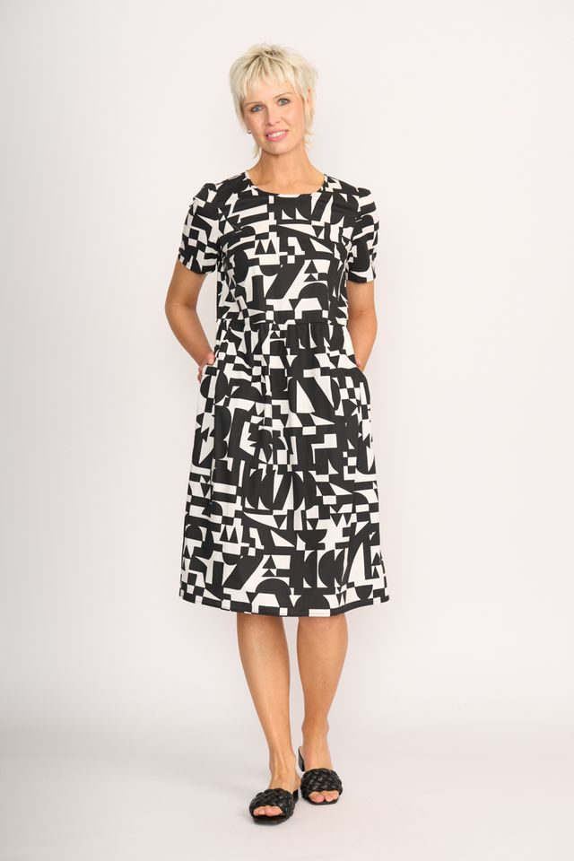 TP14578 Back Keyhole Dress