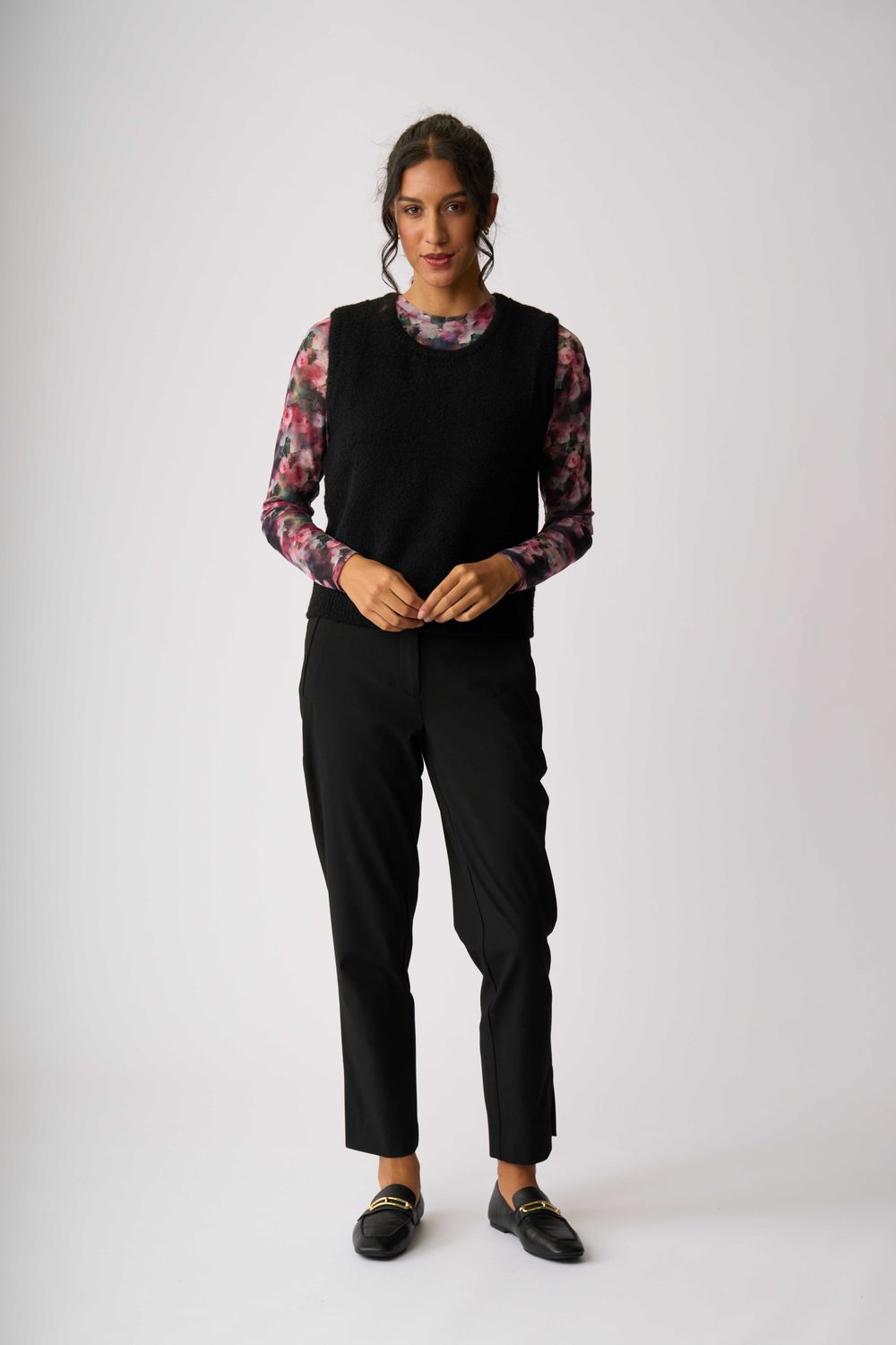 Contrast Cable Knit Vest