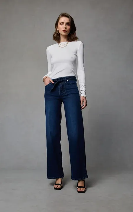 Molly Straight Leg Jeans