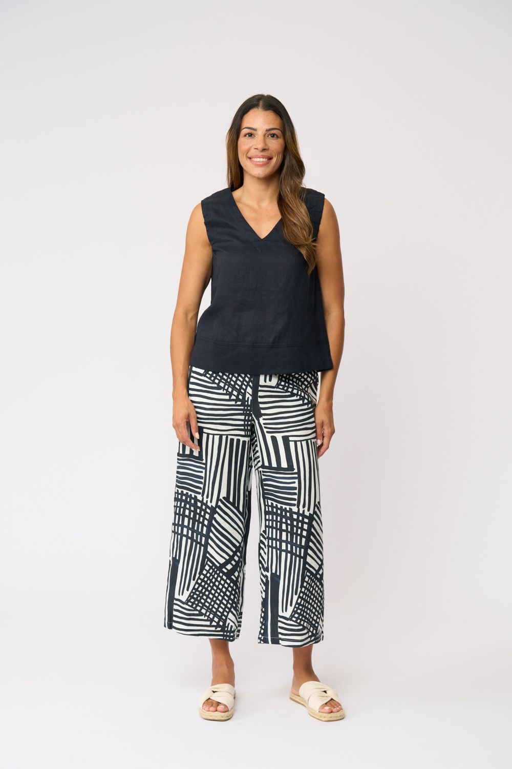 Wide Leg Cropped Trousers