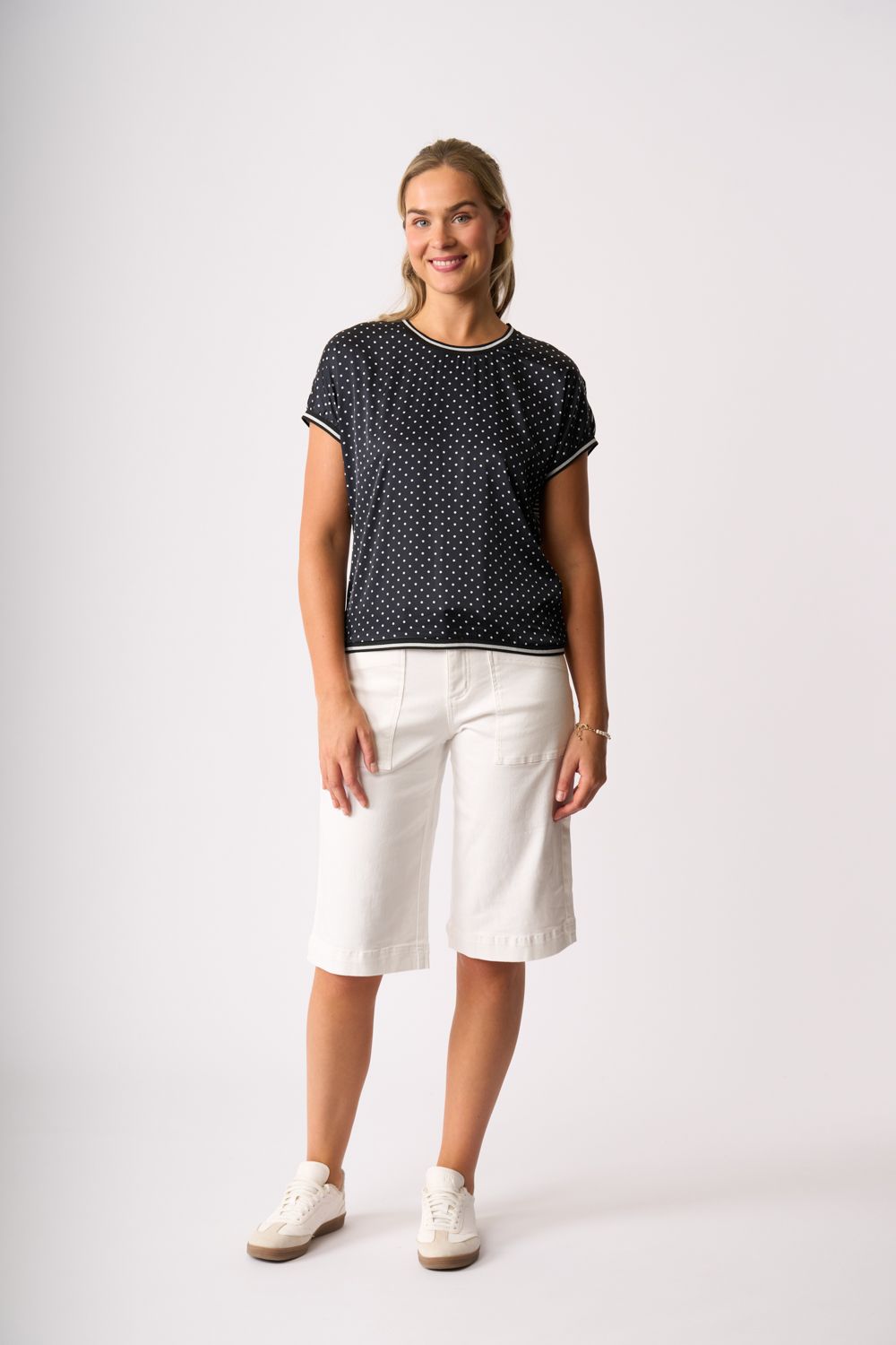 Knit Back Round Neck Top