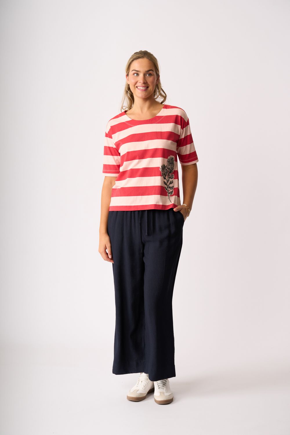 Pull On Straight Linen Trouser